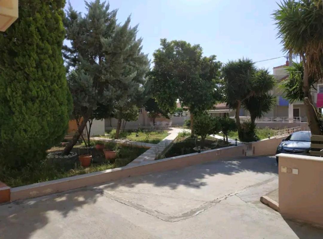 Ioannis Apartment เมการา ภายนอก รูปภาพ